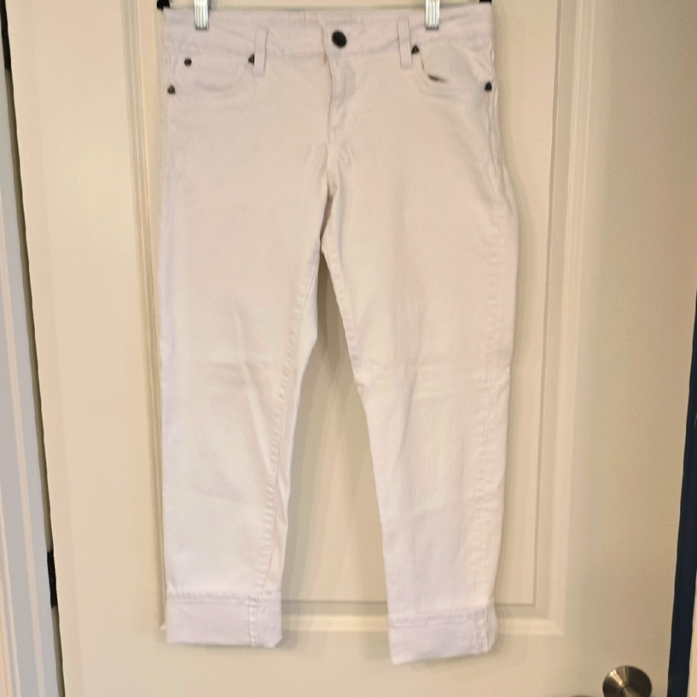 Kut From The Kloth Catherine White Cropped/capri Jeans. Size 8